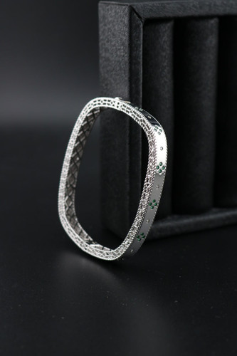 دستبند النگویی ونکلیف