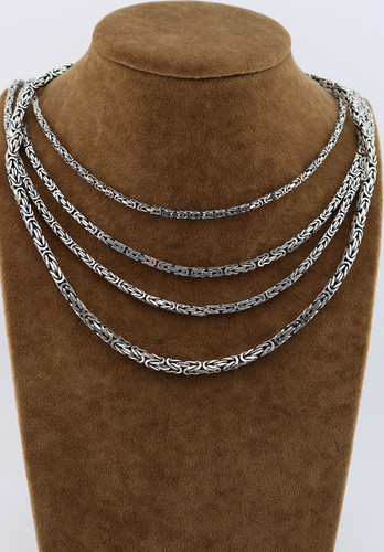 زنجیر نقره کرال تخت