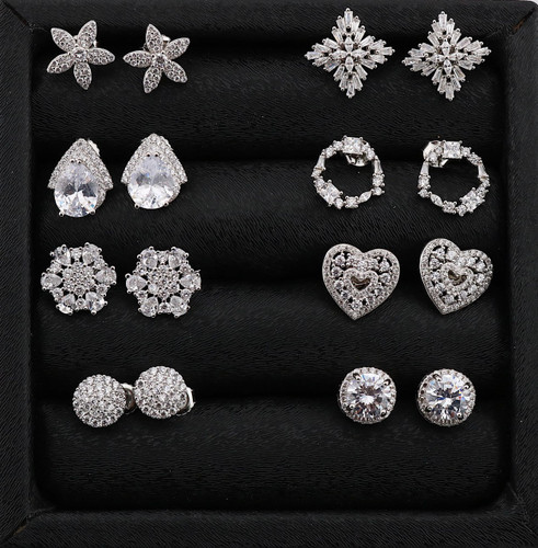 گوشواره میخی زنانه