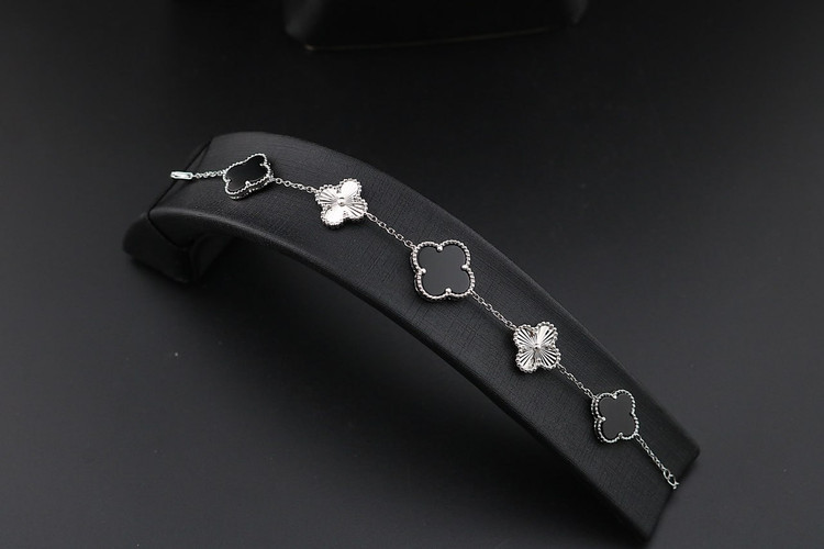 سرویس نقره زنانه