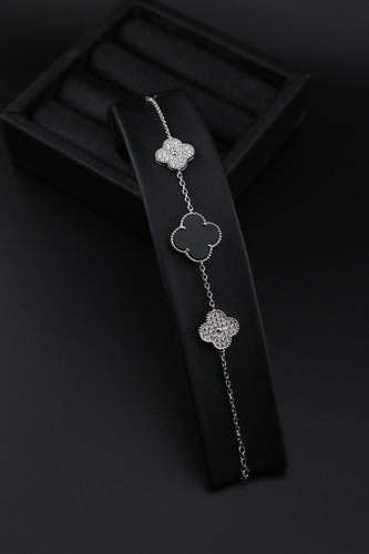 دستبند نقره زنانه