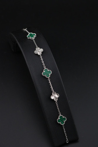 دستبند نقره زنانه