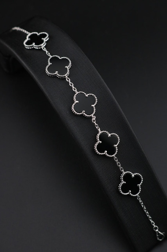 دستبند نقره زنانه