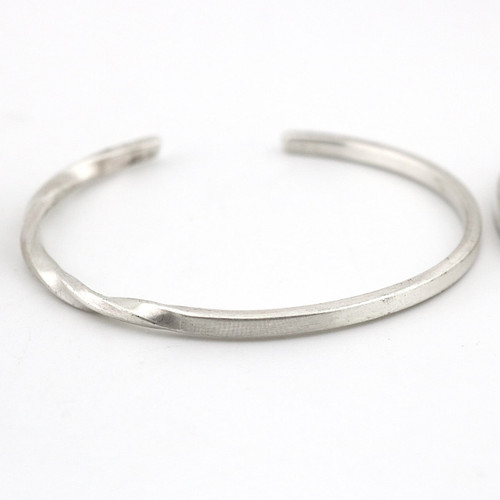 بنگل نقره اسپرت