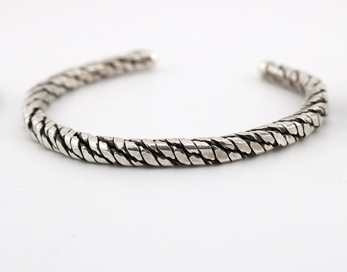 بنگل نقره اسپرت