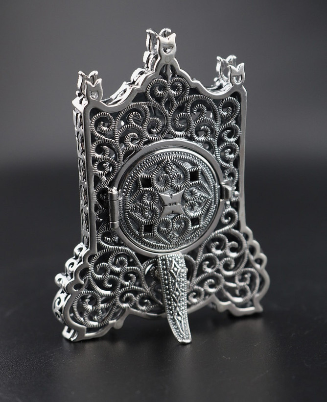 ساعت رومیزی نقره