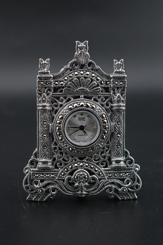 ساعت رومیزی نقره