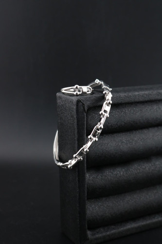 دستبند النگویی و انگشتر نقره